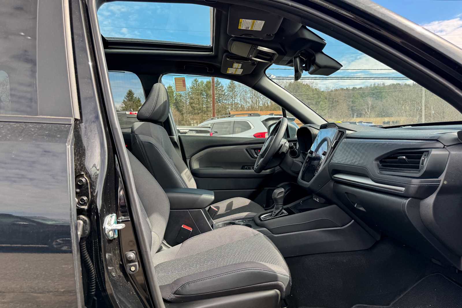 Used 2025 Subaru Forester Premium image 9