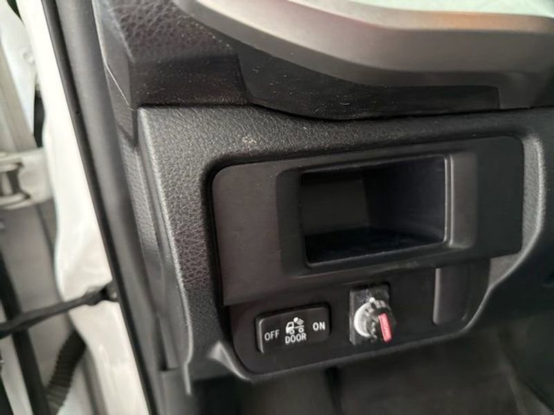 Used 2017 Toyota Tacoma SR5 image 21