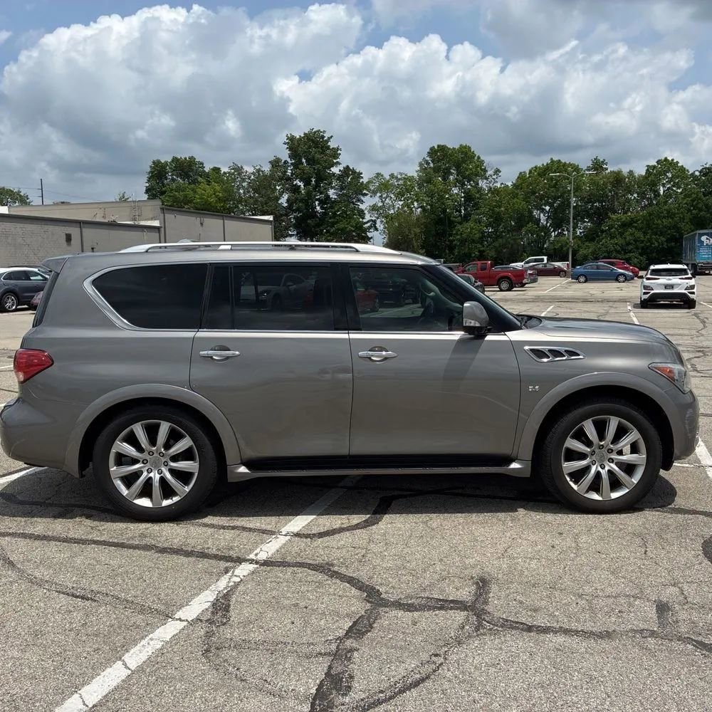 Used 2014 INFINITI QX80 4WD w/ Theater Package image 9