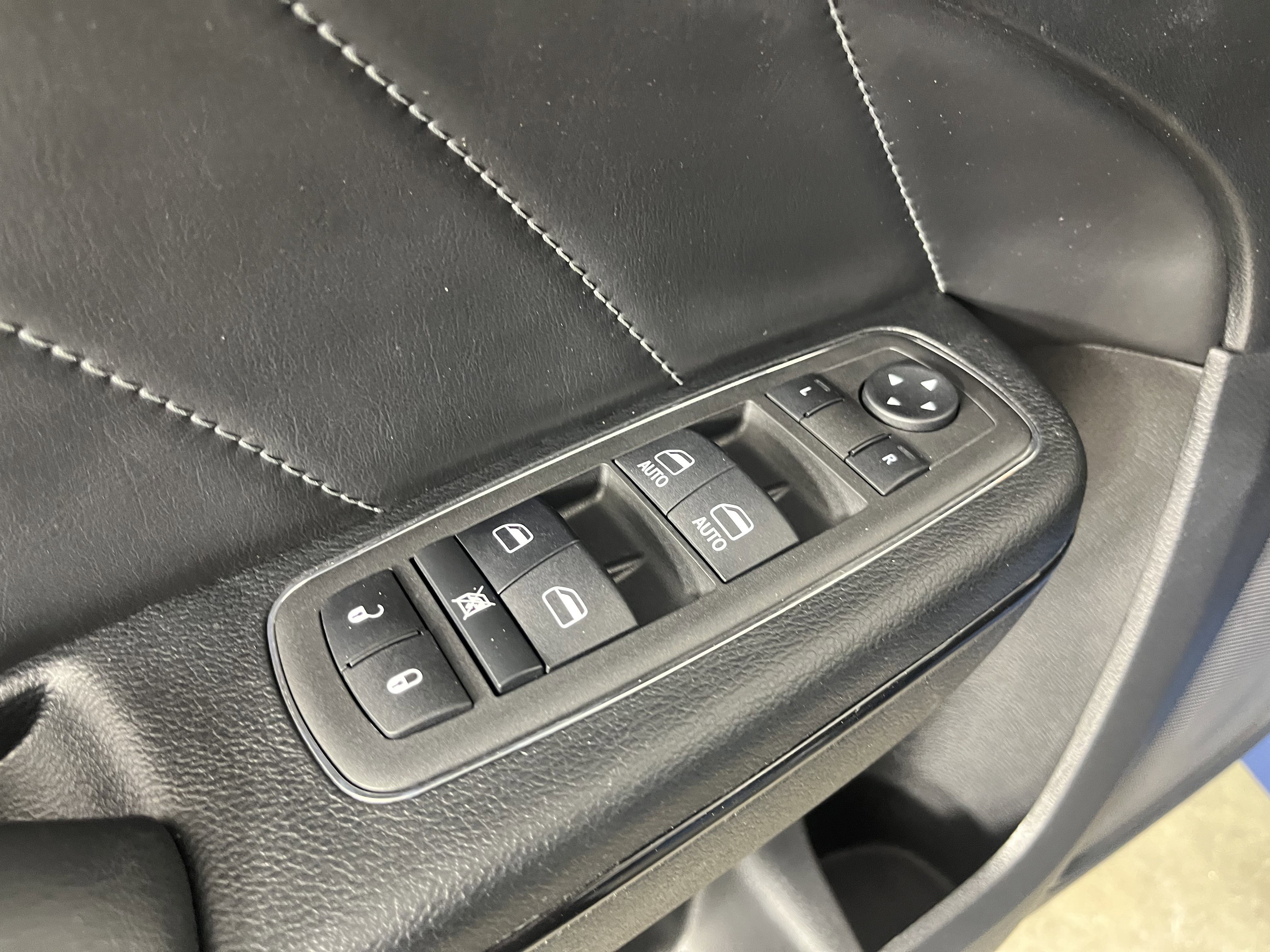 Used 2022 Dodge Charger R/T w/ Daytona Edition Group image 18