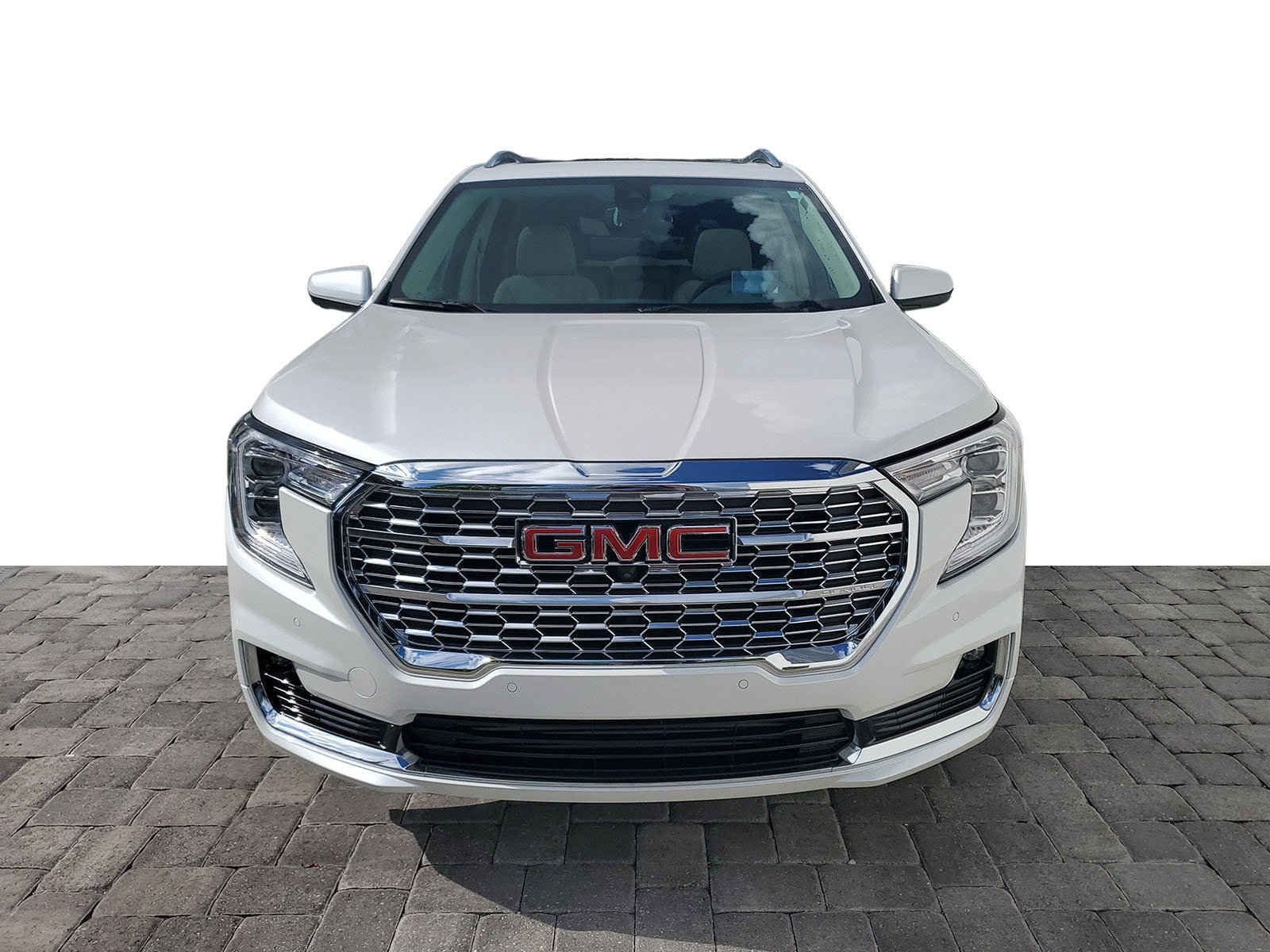 Used 2023 GMC Terrain Denali w/ Denali Premium Package AWD/4WD image 2