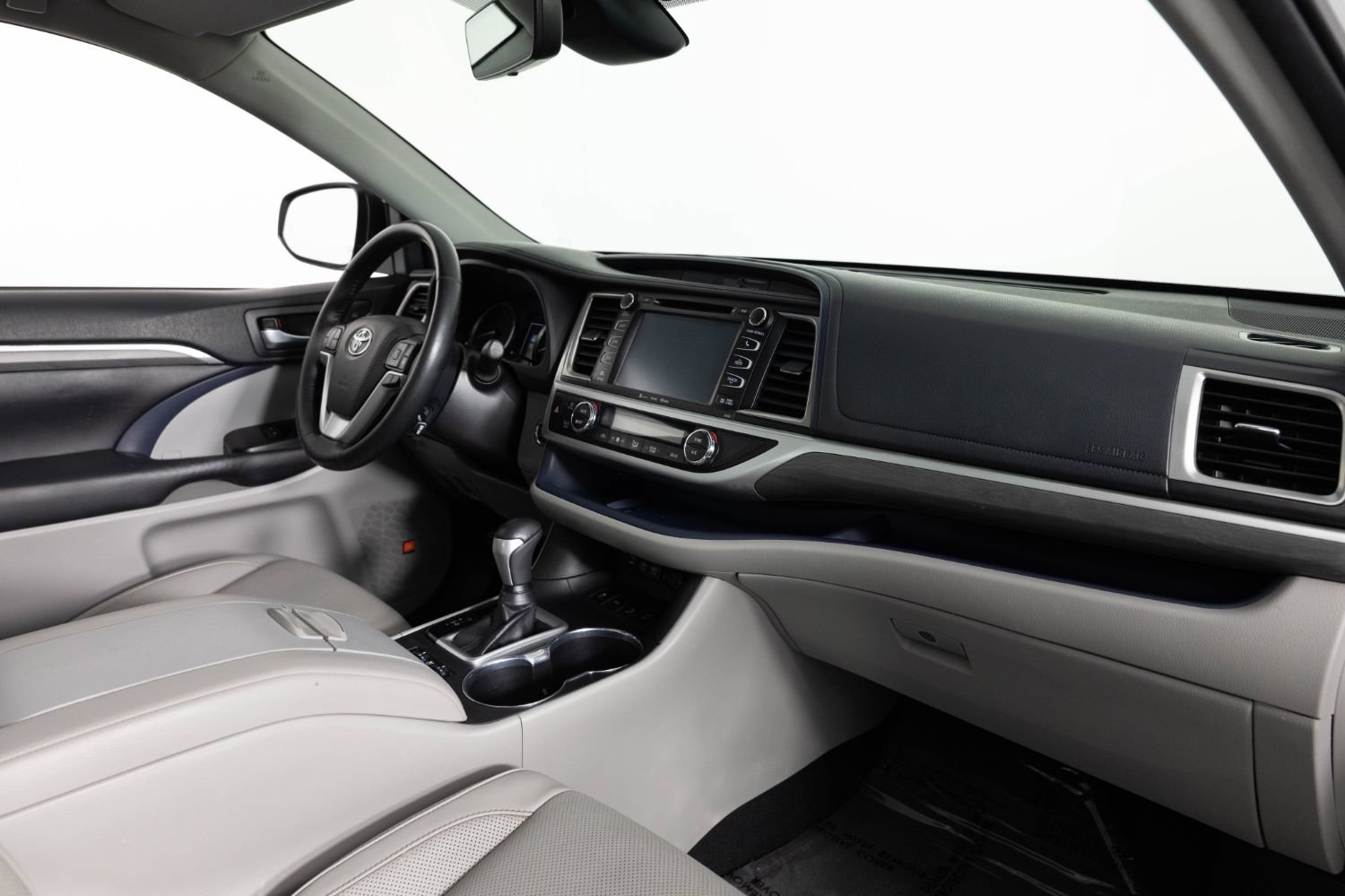 Used 2019 Toyota Highlander Limited Platinum AWD/4WD image 30
