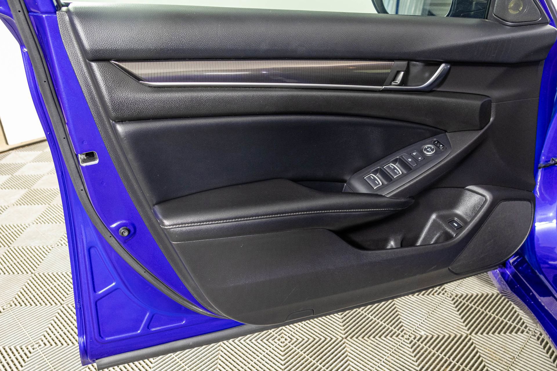 Used 2022 Honda Accord Sport image 34