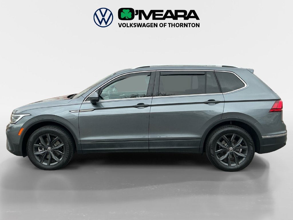 Used 2024 Volkswagen Tiguan SE w/ Panoramic Sunroof Package AWD/4WD image 2