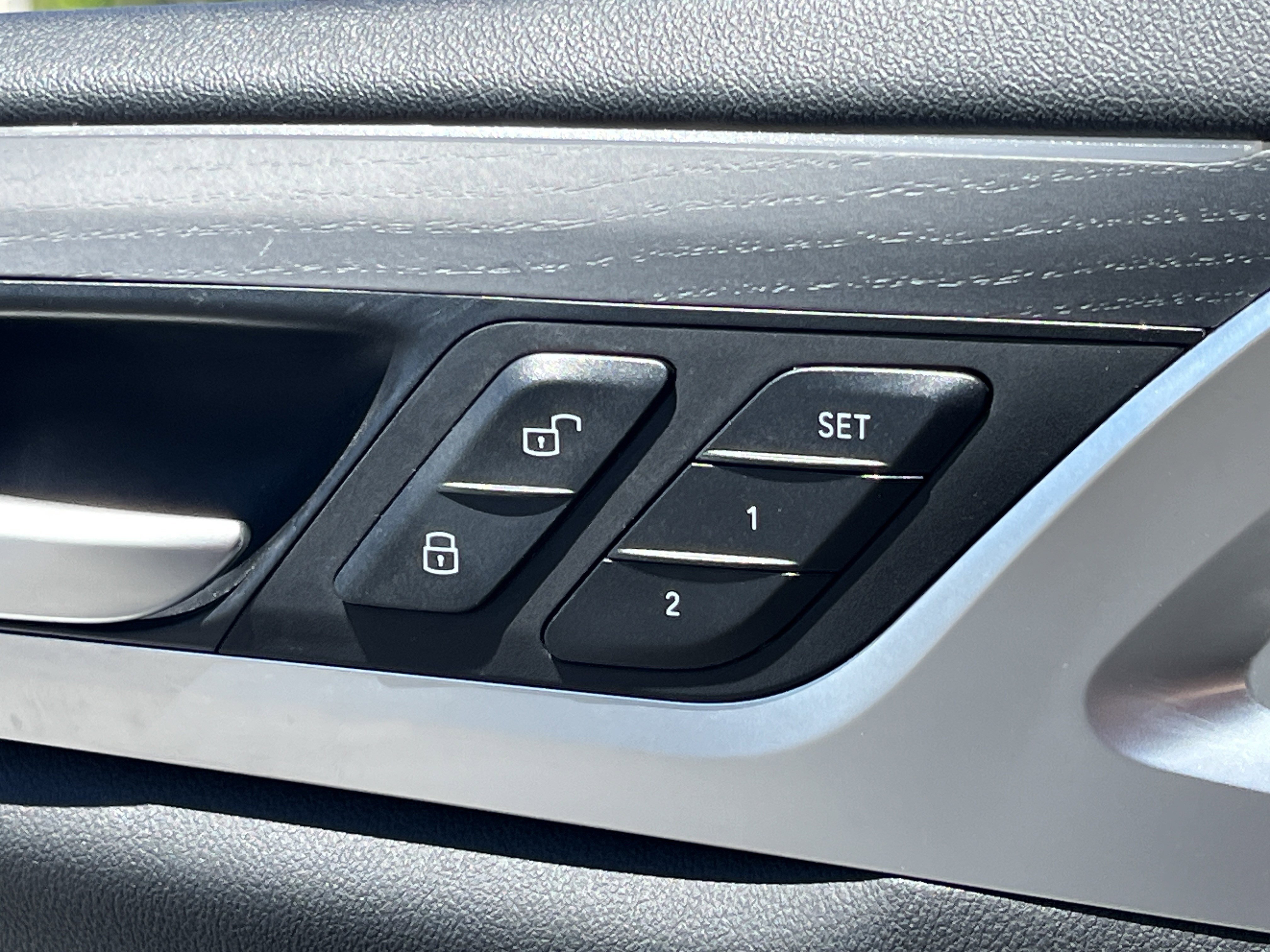 Used 2024 BMW X3 xDrive30i AWD/4WD image 16