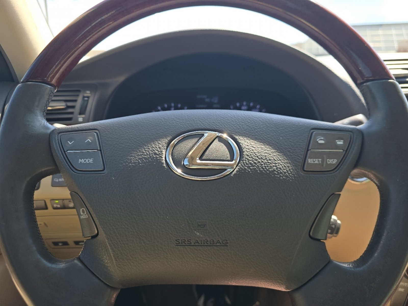 Used 2008 Lexus LS 460 RWD image 25
