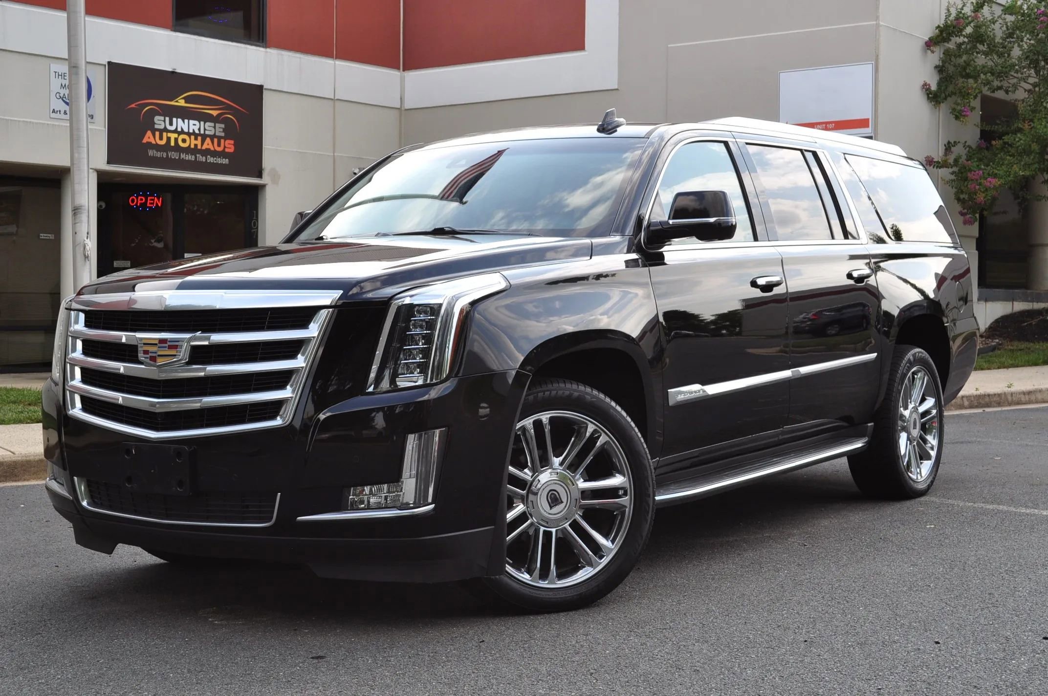 Used 2015 Cadillac Escalade ESV Luxury