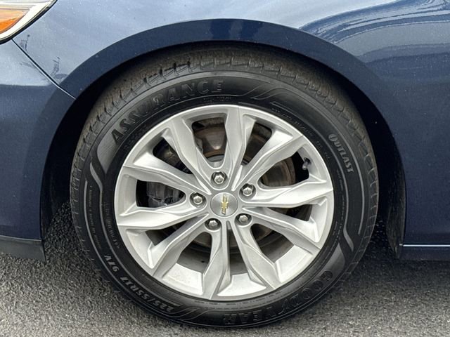 Used 2019 Chevrolet Malibu LT w/ Leather Package image 22