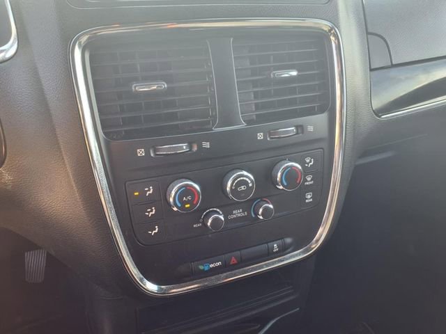 Used 2019 Dodge Grand Caravan SE image 8