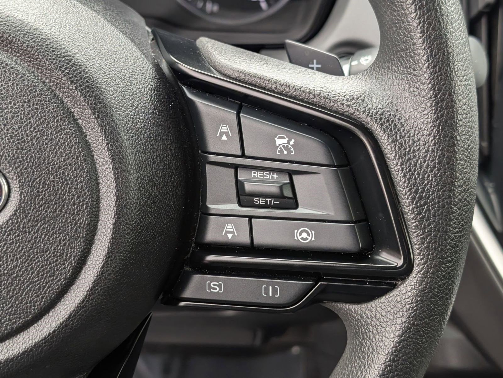 Used 2024 Subaru Crosstrek 2.0i Premium image 25