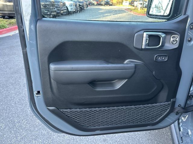 New 2026 Jeep Gladiator Rubicon w/ Technology Group image 10