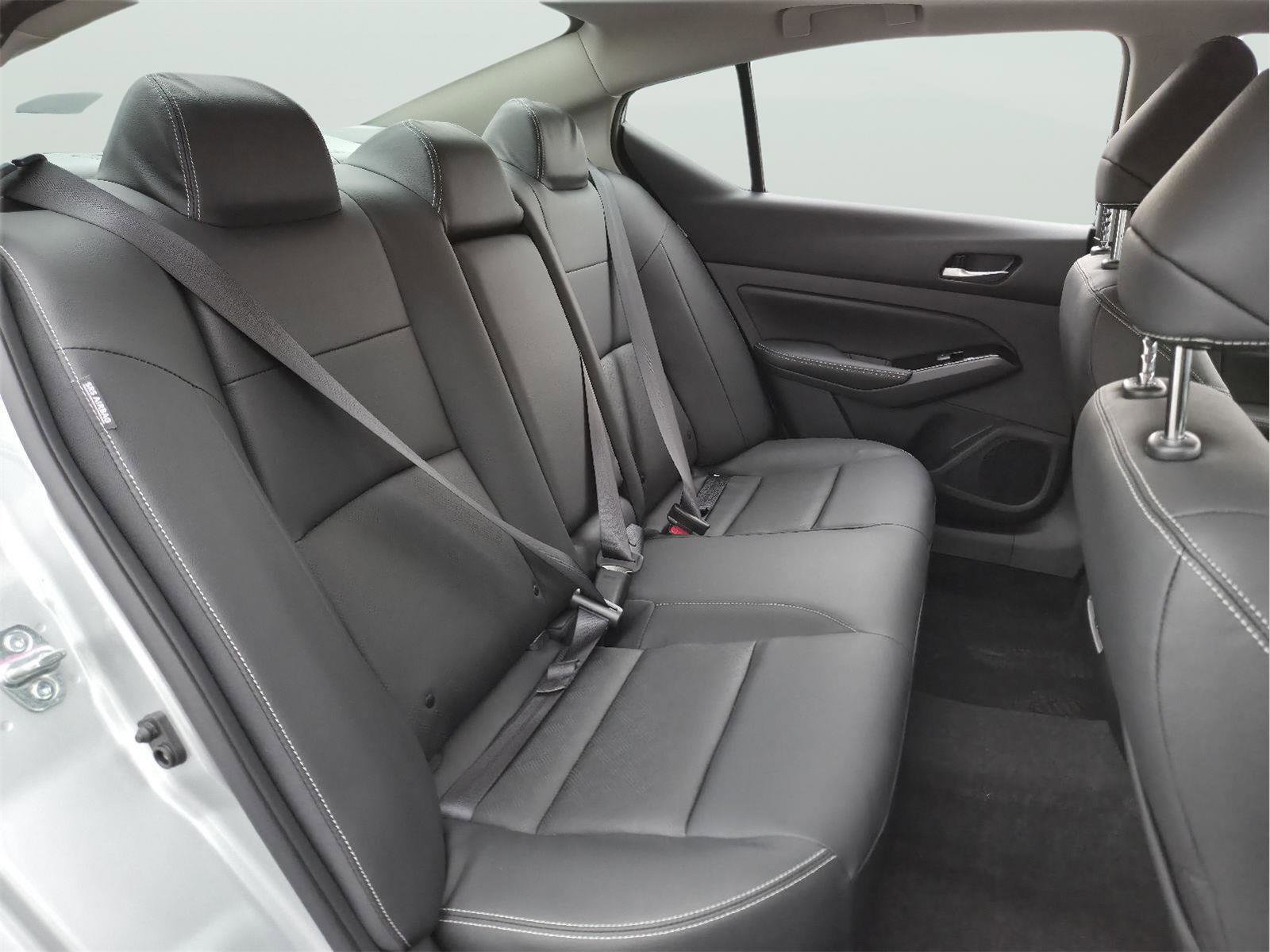 New 2025 Nissan Altima 2.5 SL image 16