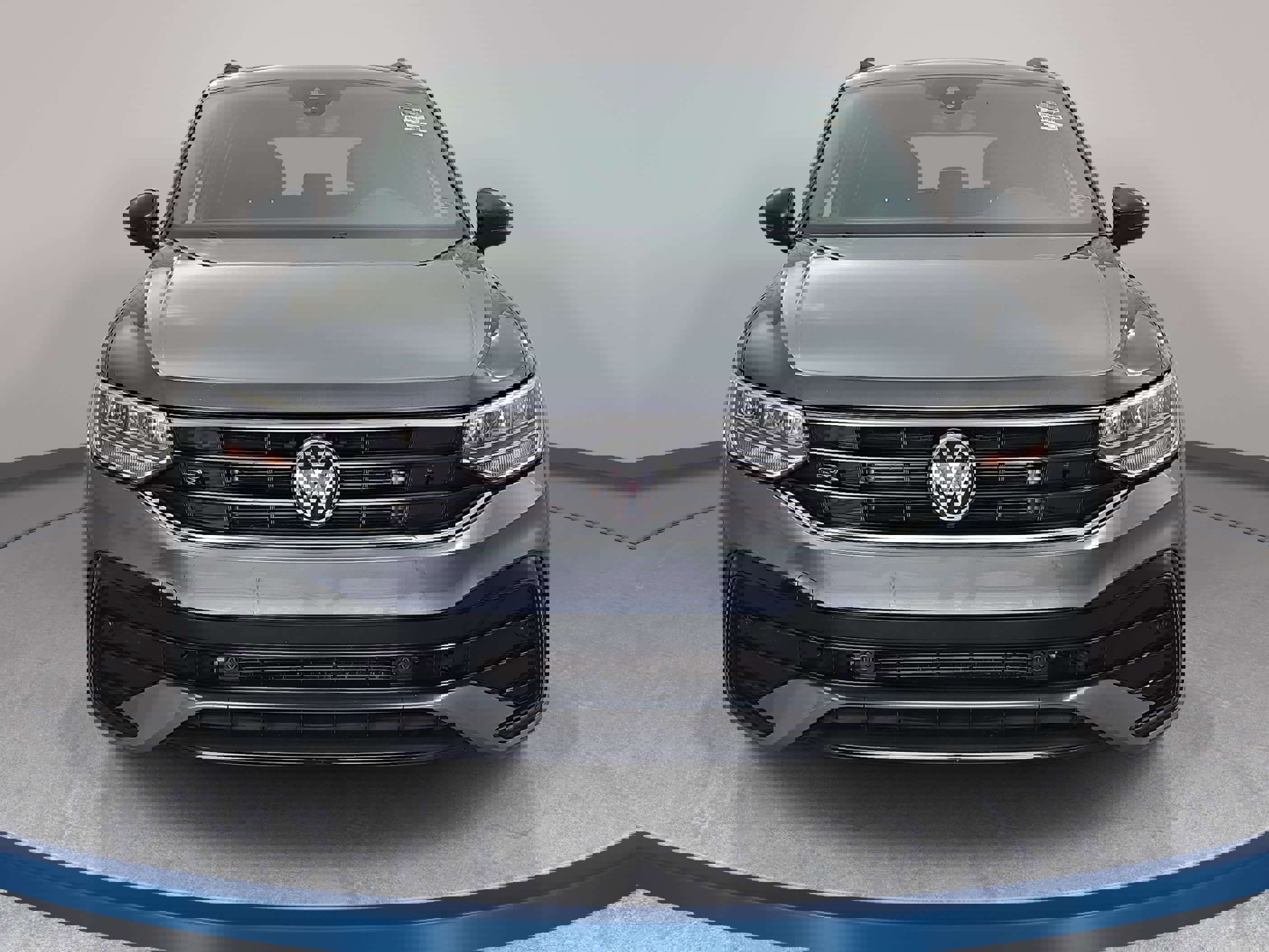 Certified 2022 Volkswagen Tiguan SE R-Line image 2