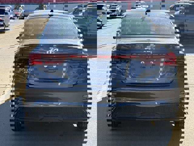 Used 2024 Kia Forte LXS w/ LXS Technology Package image 5