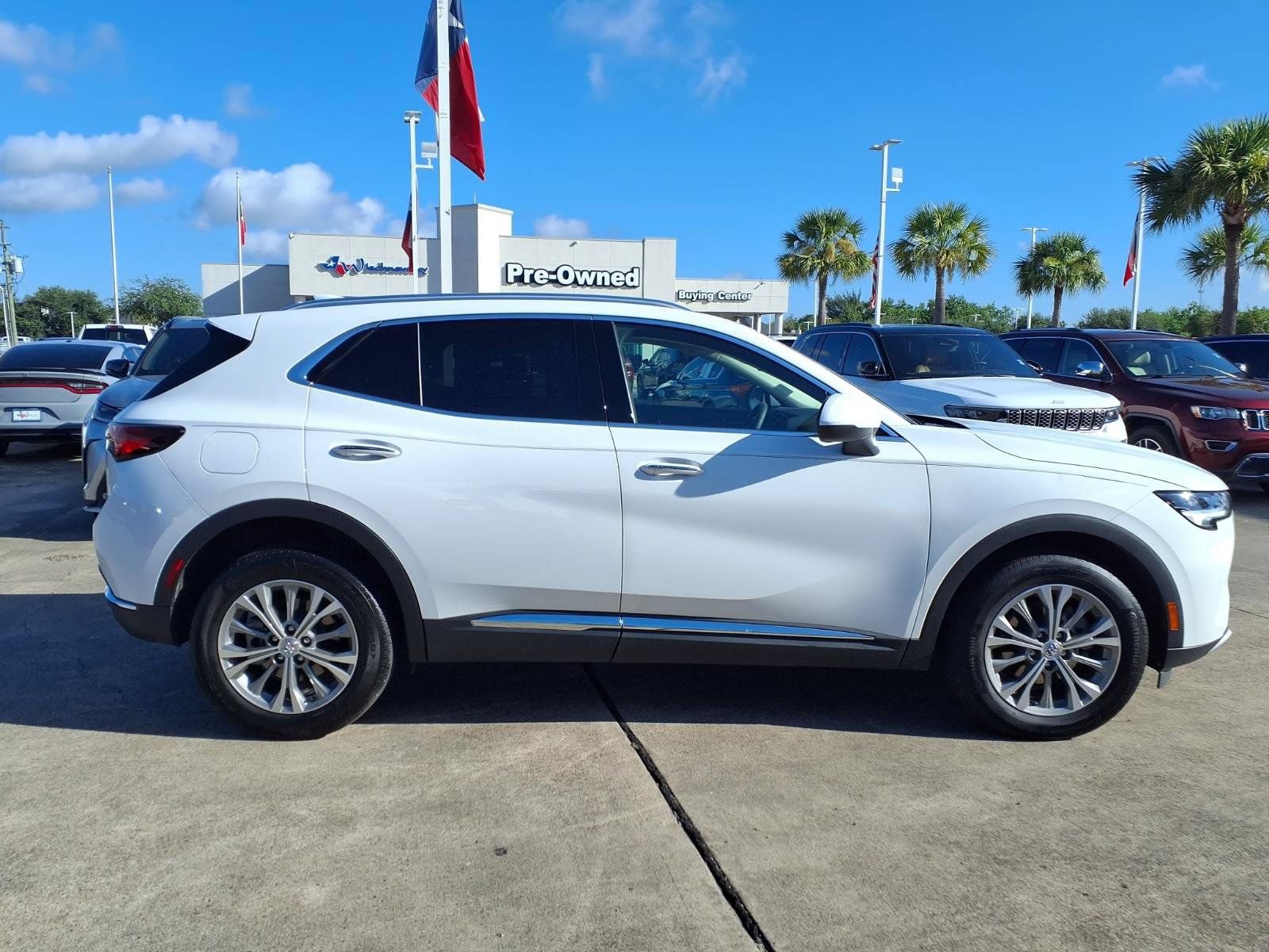 Used 2023 Buick Envision Preferred FWD image 4
