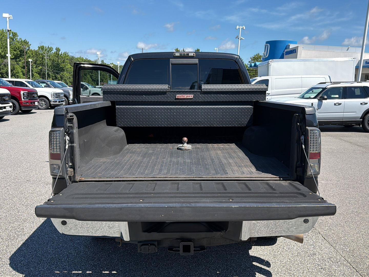 Used 2015 Ford F250 Lariat w/ Lariat Interior Package AWD/4WD image 32