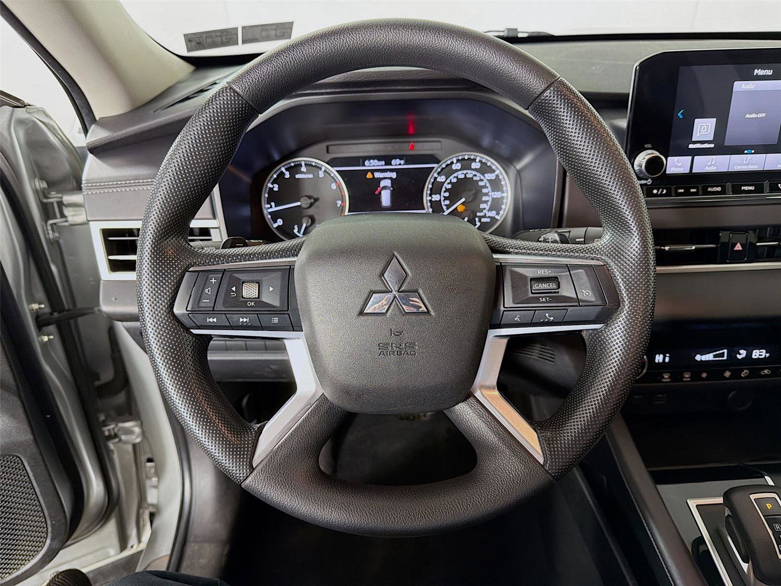 Used 2023 Mitsubishi Outlander ES AWD/4WD image 12