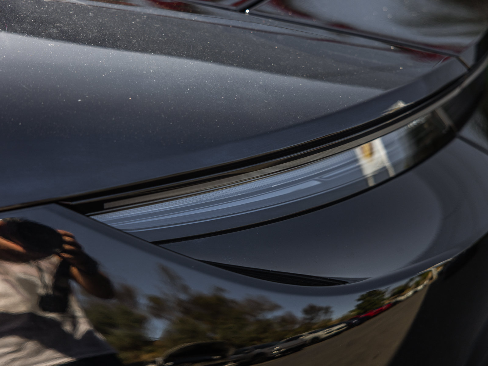 Certified 2025 Porsche Taycan AWD/4WD image 26