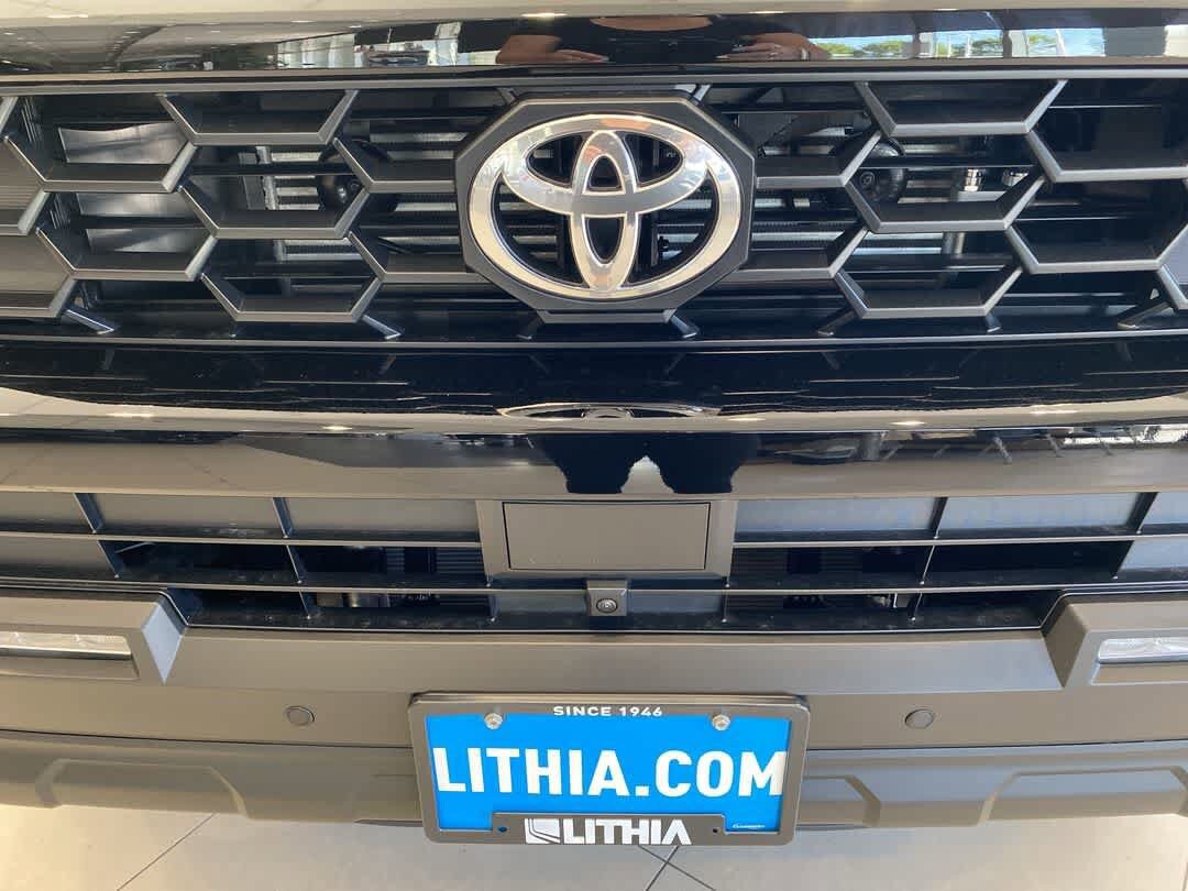New 2026 Toyota 4Runner TRD Off-Road Premium AWD/4WD image 10
