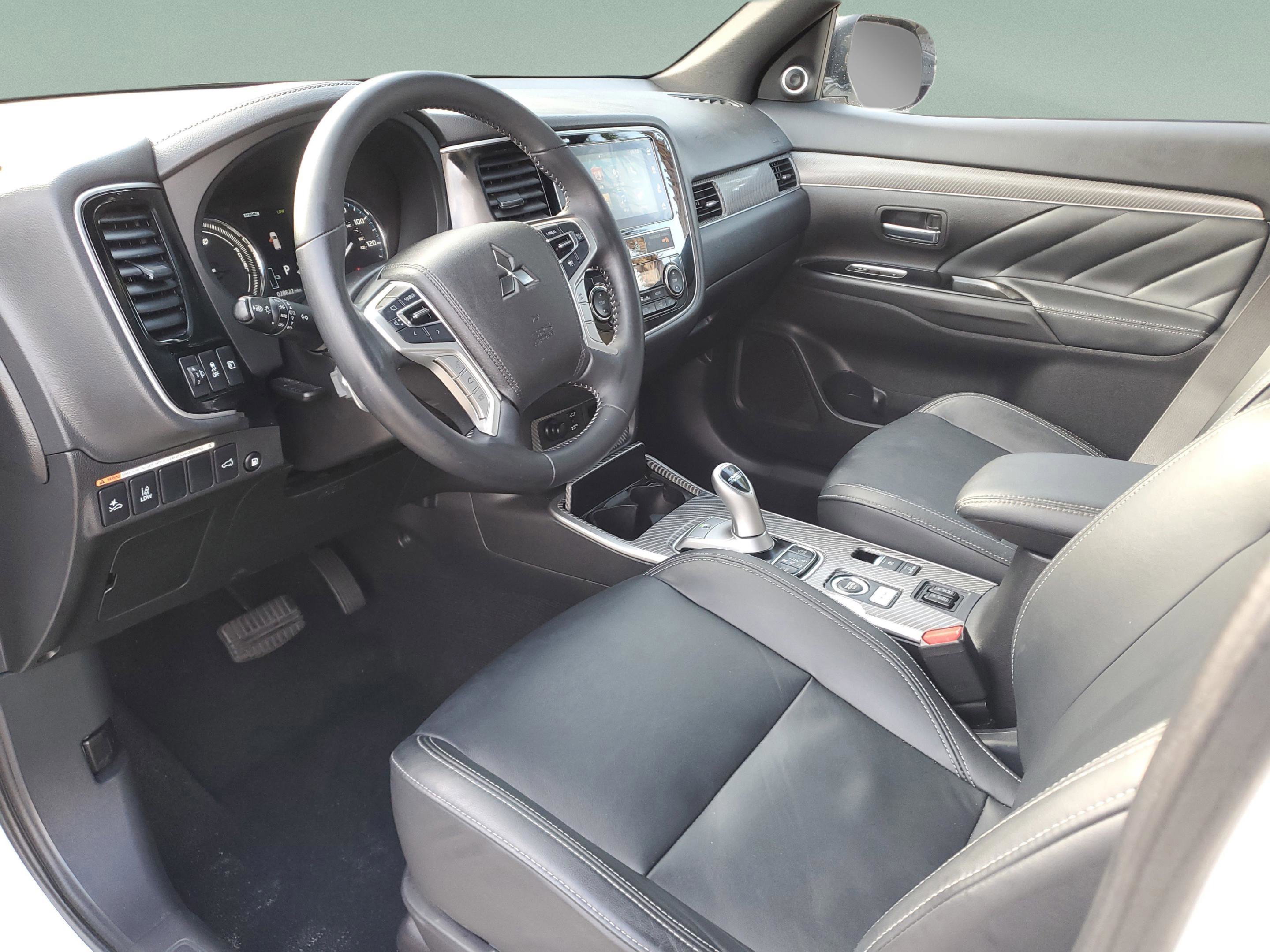 Used 2019 Mitsubishi Outlander GT image 14