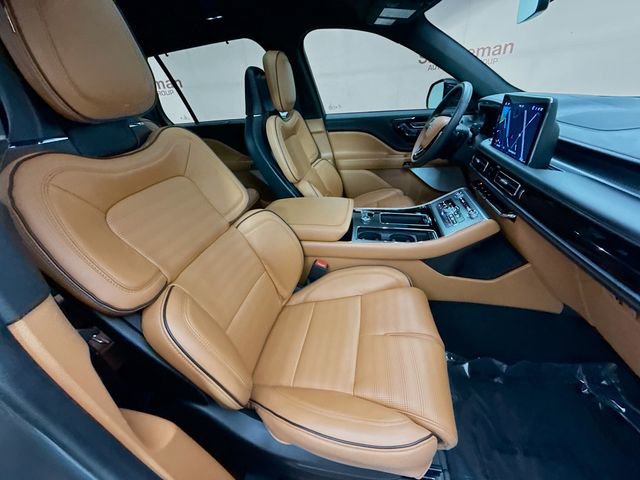 Used 2023 Lincoln Aviator Black Label w/ Dynamic Handling Package image 31
