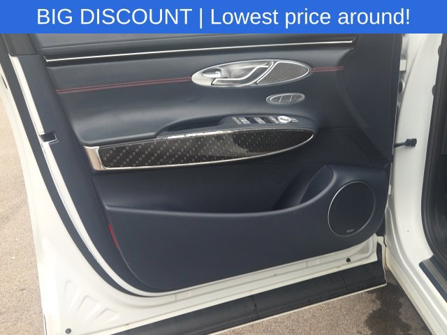 Used 2022 Genesis GV70 3.5T Sport w/ Sport Prestige Package AWD/4WD image 27