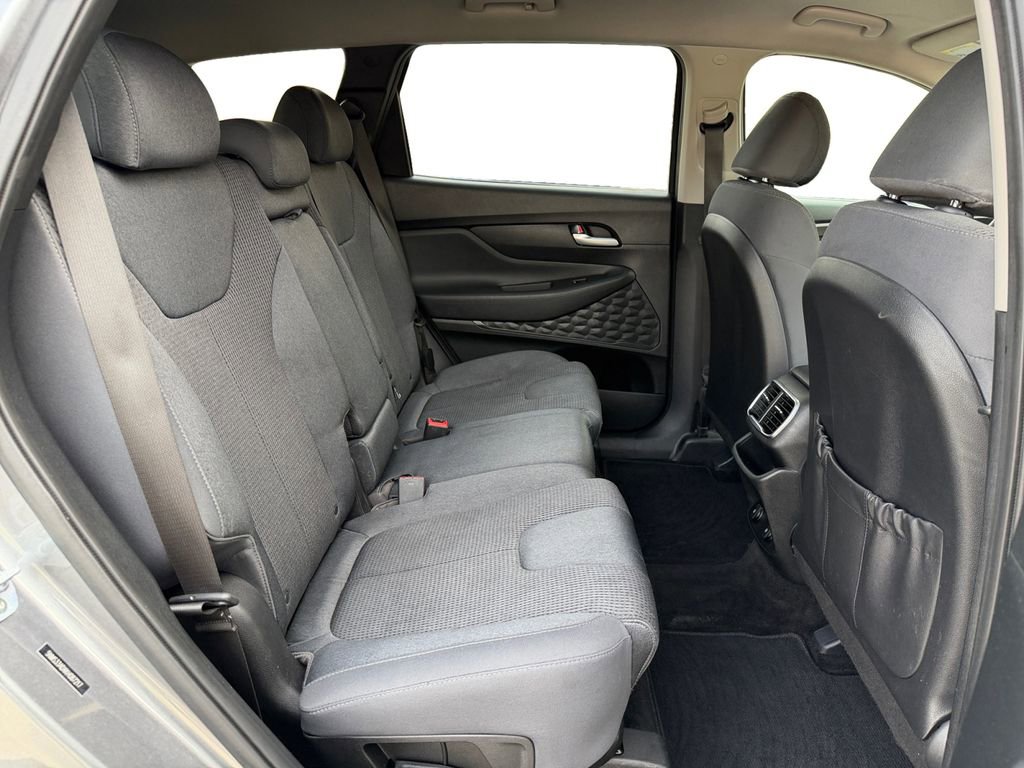 Used 2019 Hyundai Santa Fe SEL image 20