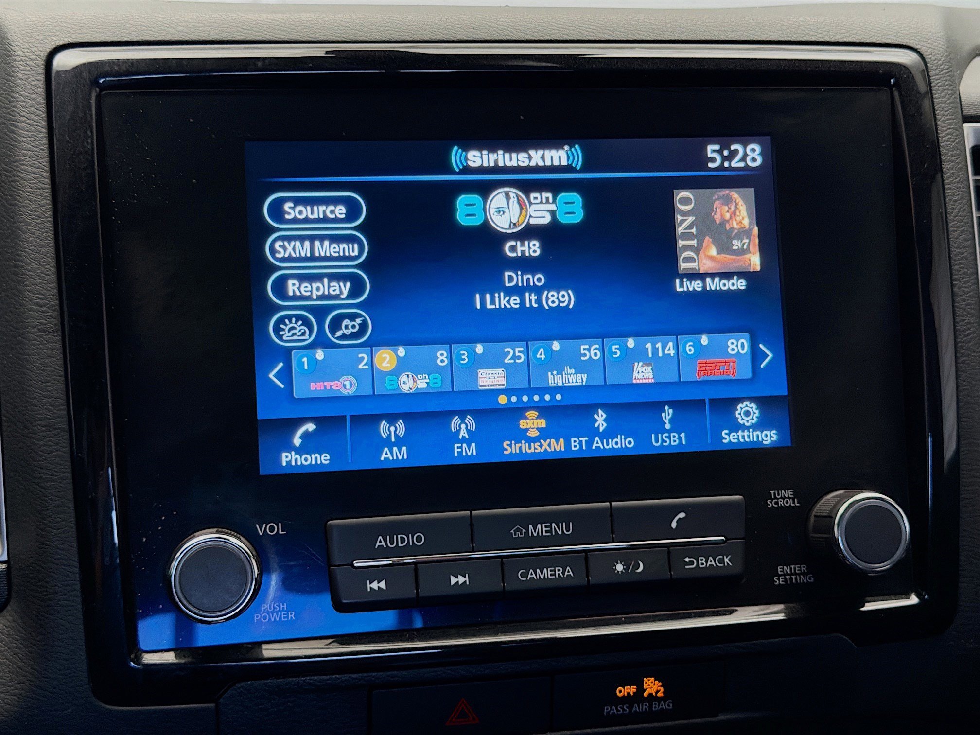 Used 2022 Nissan Frontier SV w/ SV Premium Package AWD/4WD image 9