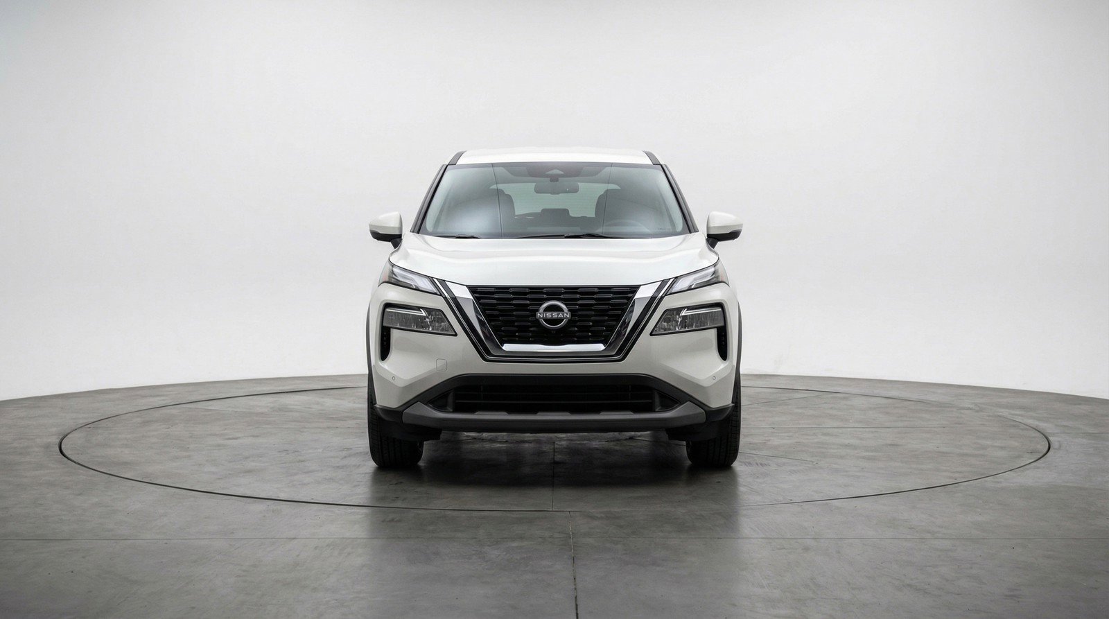 Used 2025 Nissan Rogue SV AWD/4WD image 2