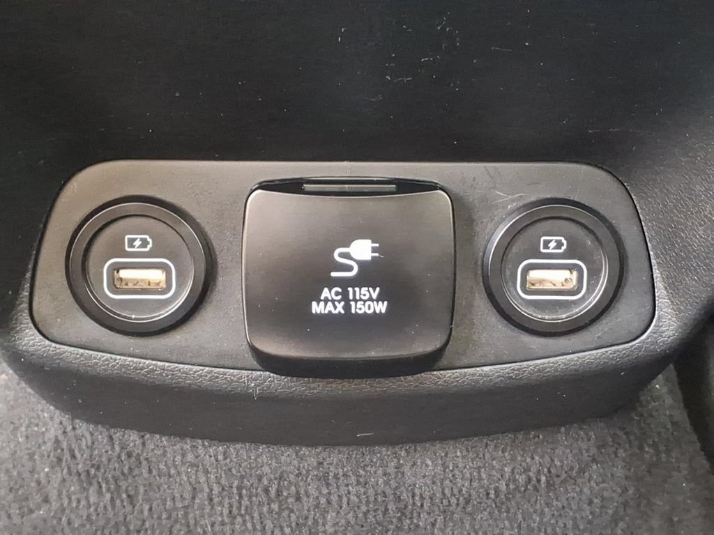 Used 2023 Hyundai Santa Fe Limited AWD/4WD image 26