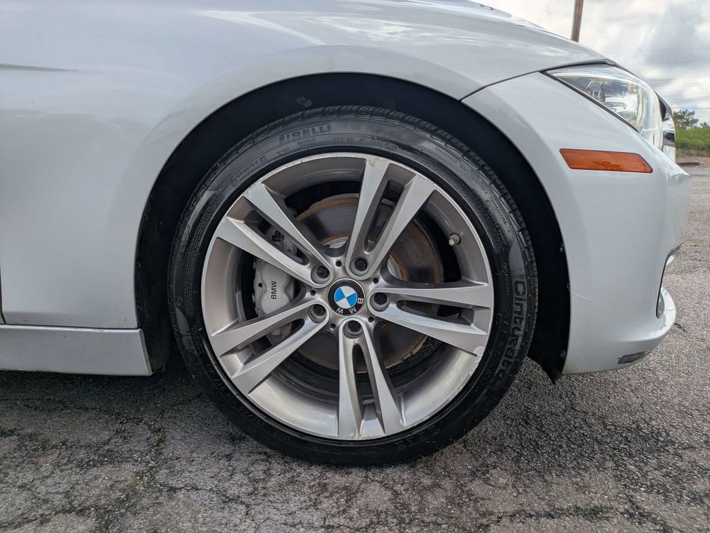 Used 2014 BMW 335i Sedan RWD image 12