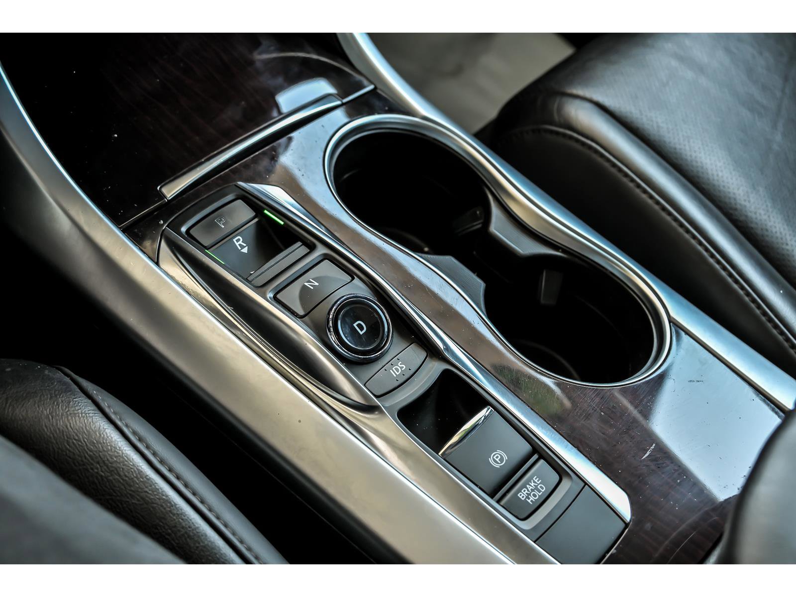 Used 2015 Acura TLX V6 w/ Technology Package FWD image 25