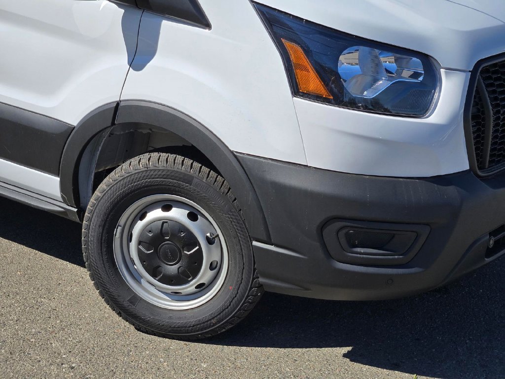 Used 2026 Ford Transit 250 Low Roof RWD image 9