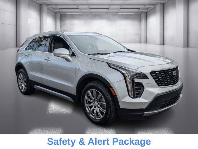 Used 2022 Cadillac XT4 Premium Luxury w/ Enhanced Visibility Package image 3