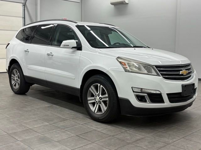 Used 2016 Chevrolet Traverse LT FWD image 1