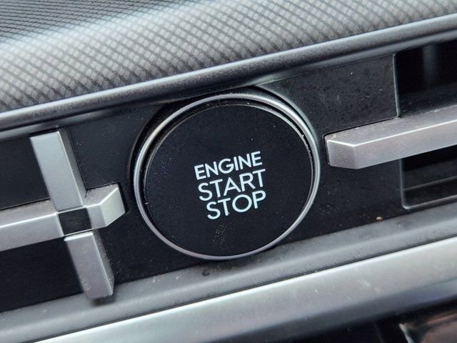 Used 2024 Hyundai Santa Fe SEL image 8