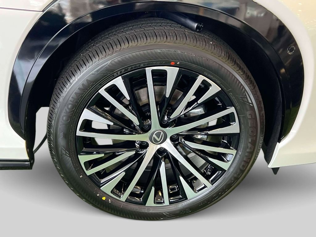 New 2026 Lexus RZ 450e AWD image 7