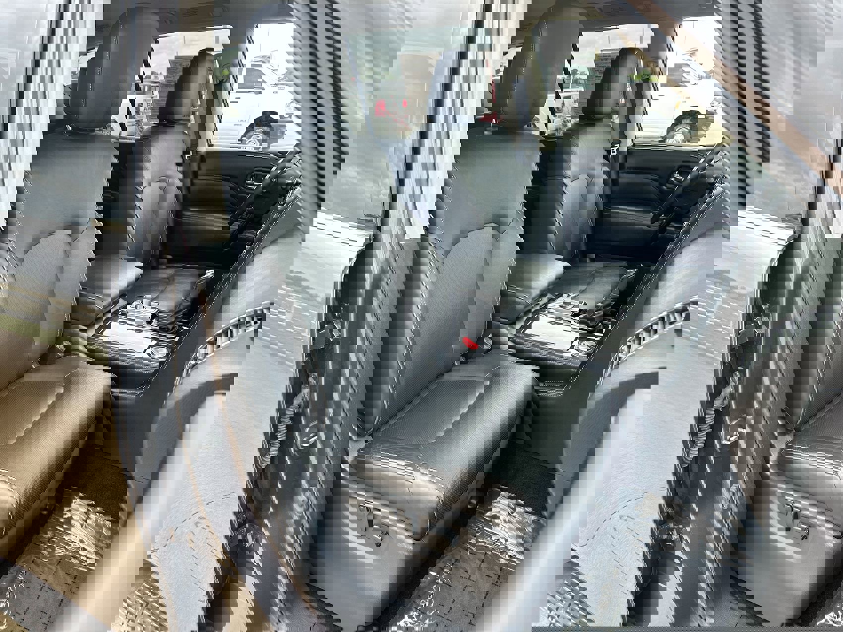 Used 2024 INFINITI QX80 Luxe image 27