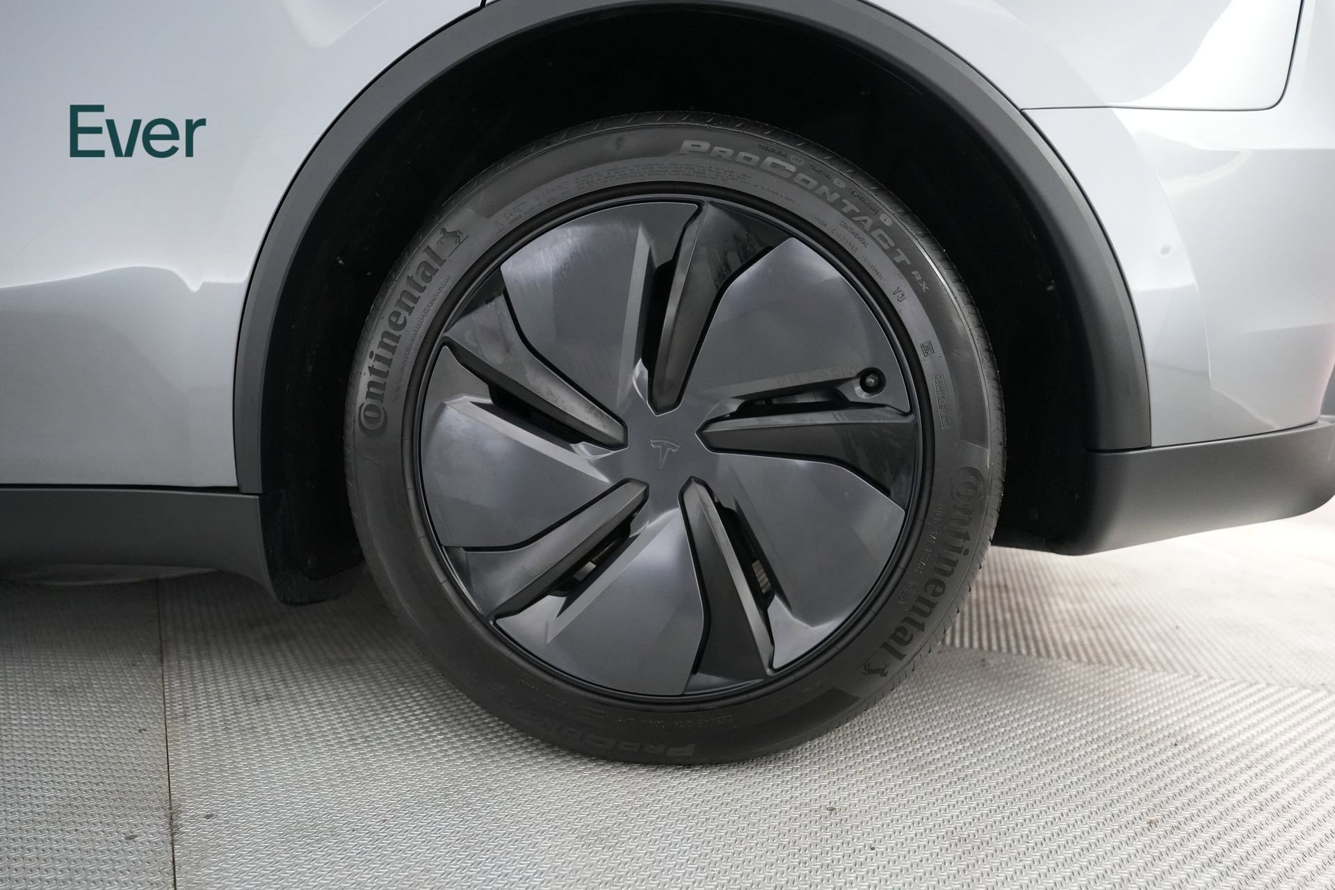 Used 2026 Tesla Model Y Long Range image 9