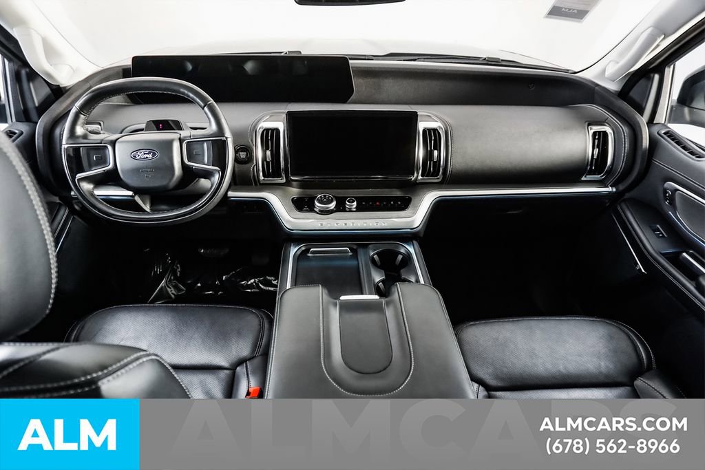 Used 2025 Ford Expedition Max Platinum AWD/4WD image 26