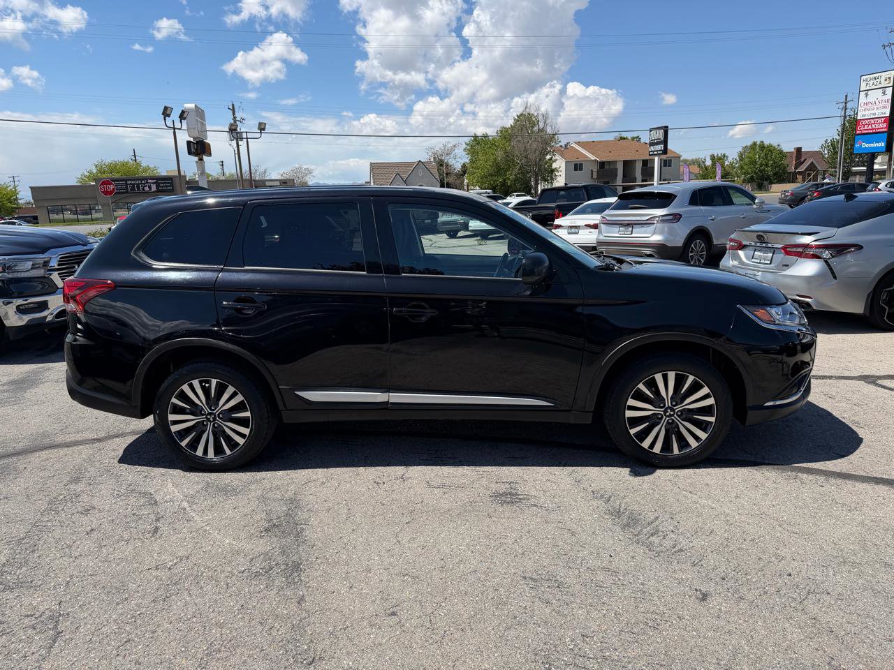 Used 2020 Mitsubishi Outlander SEL AWD/4WD image 4