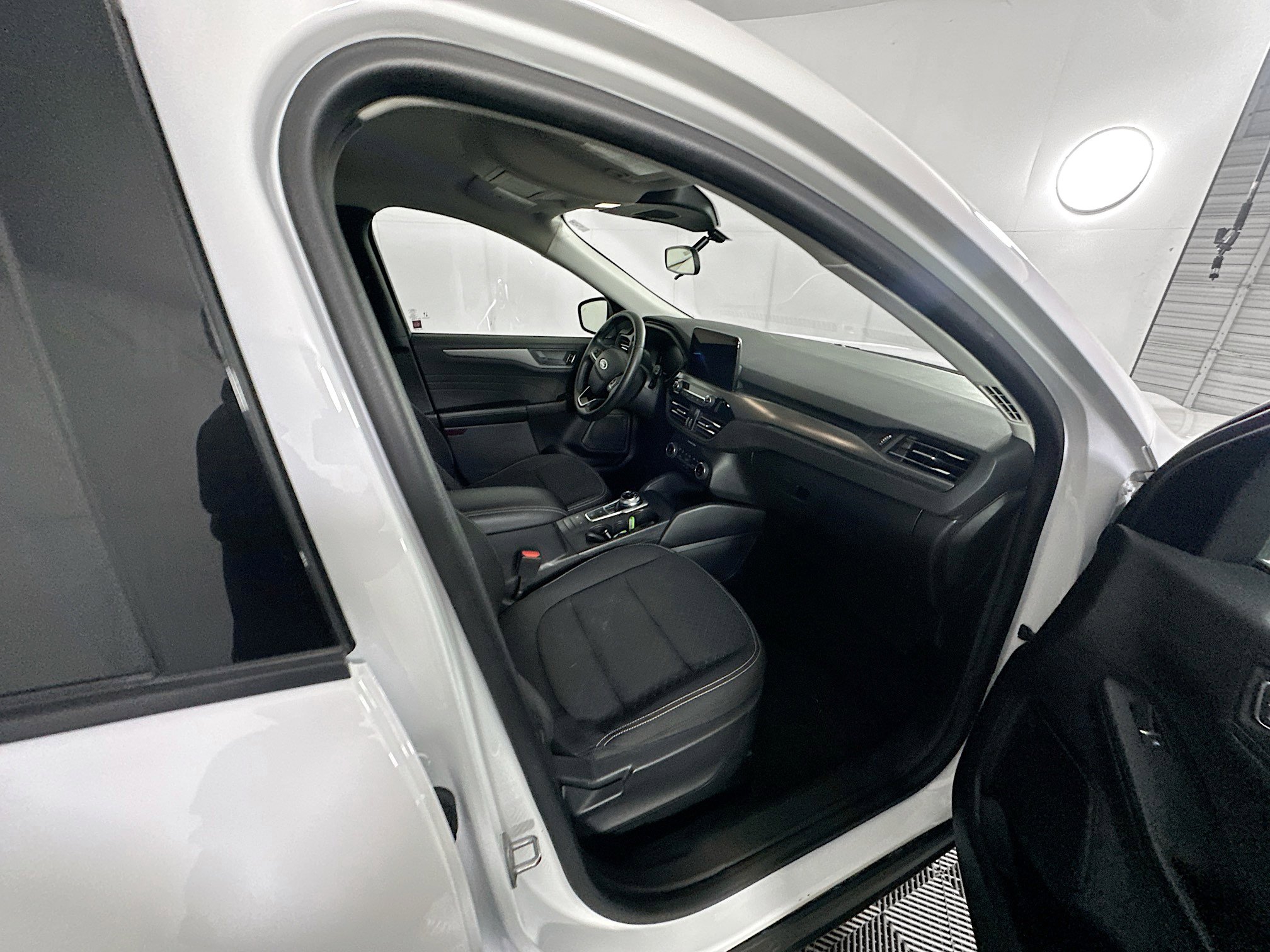 Used 2024 Ford Escape Active image 30