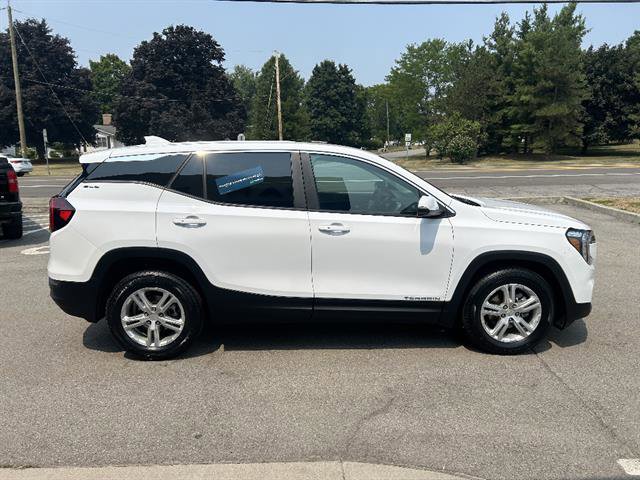 Certified 2022 GMC Terrain SLE image 7