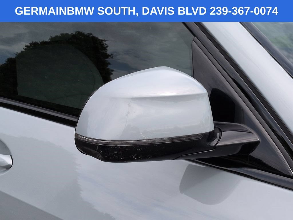Used 2025 BMW X5 xDrive40i w/ M Sport Package AWD/4WD image 13