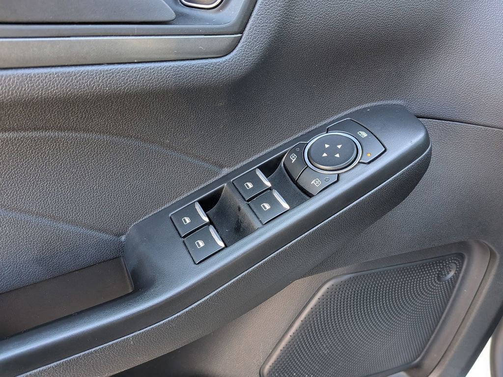 Used 2025 Ford Escape Active AWD/4WD image 13