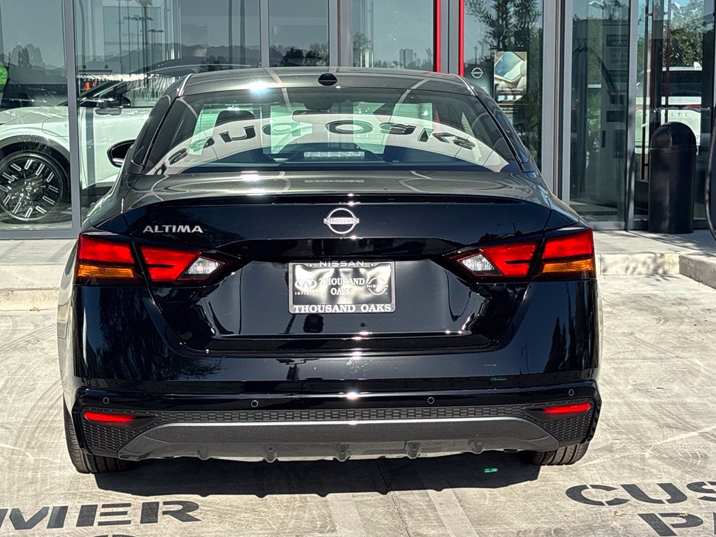 New 2026 Nissan Altima 2.5 SV FWD image 4