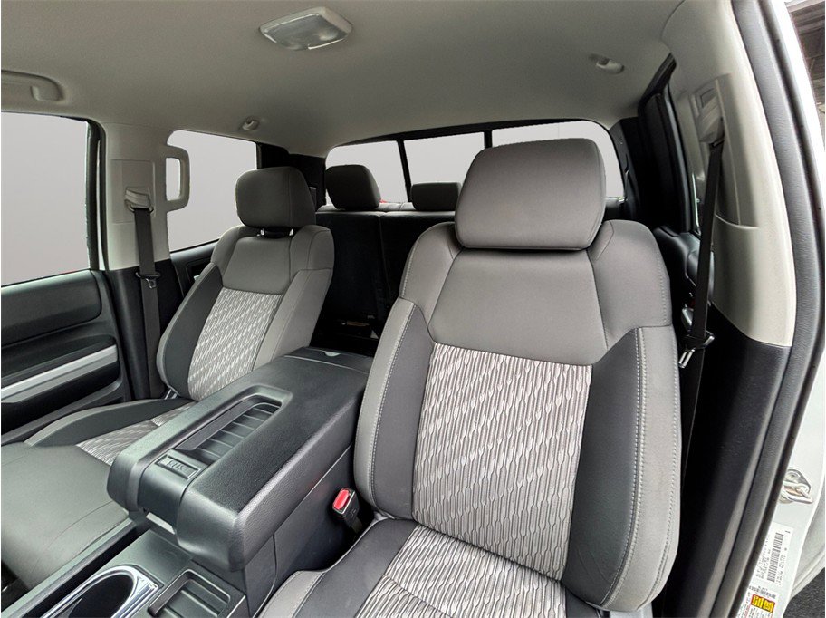 Used 2018 Toyota Tundra SR5 w/ SR5 Upgrade Package image 16