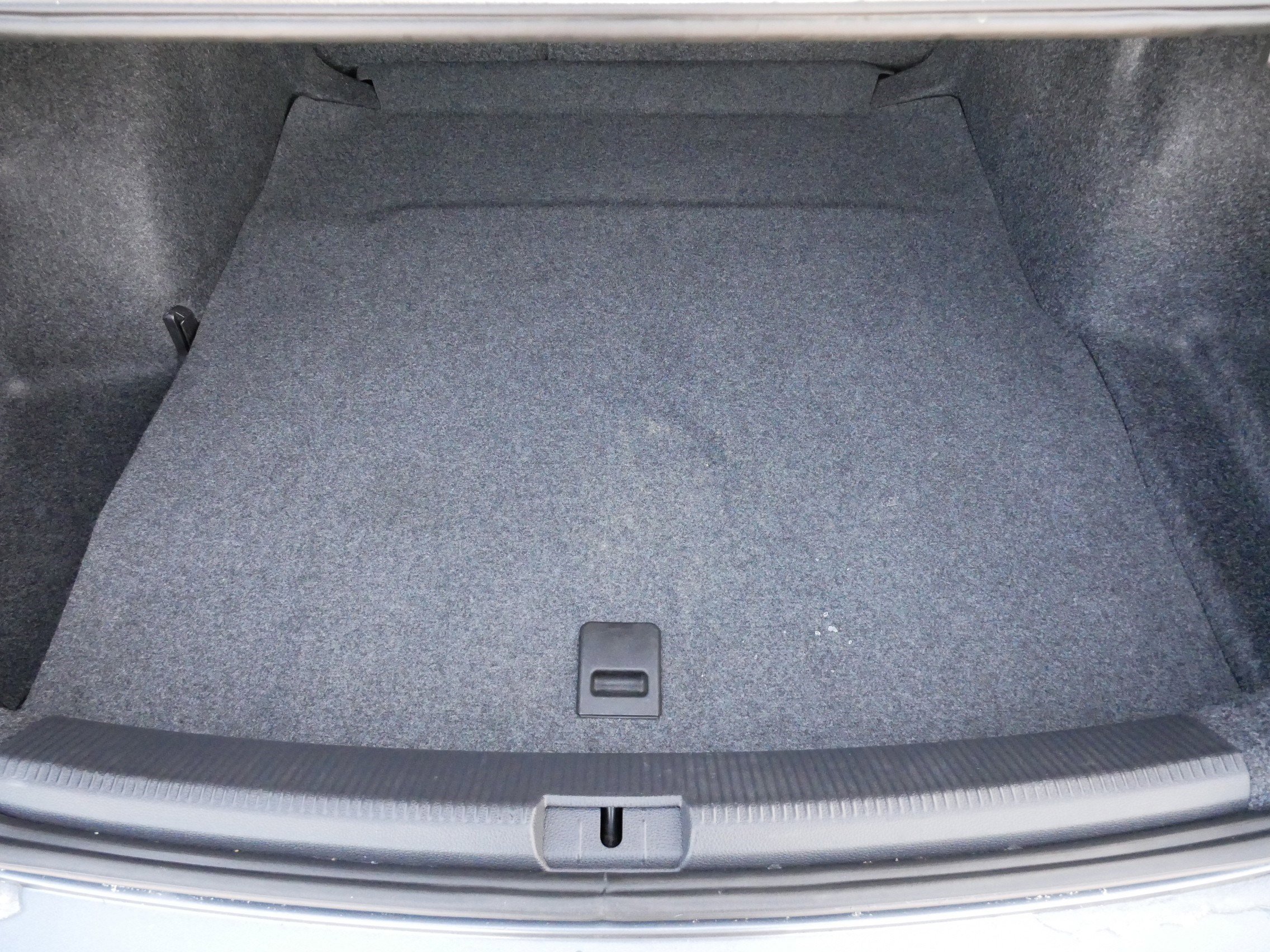 Used 2013 Volkswagen Passat Wolfsburg Edition image 18