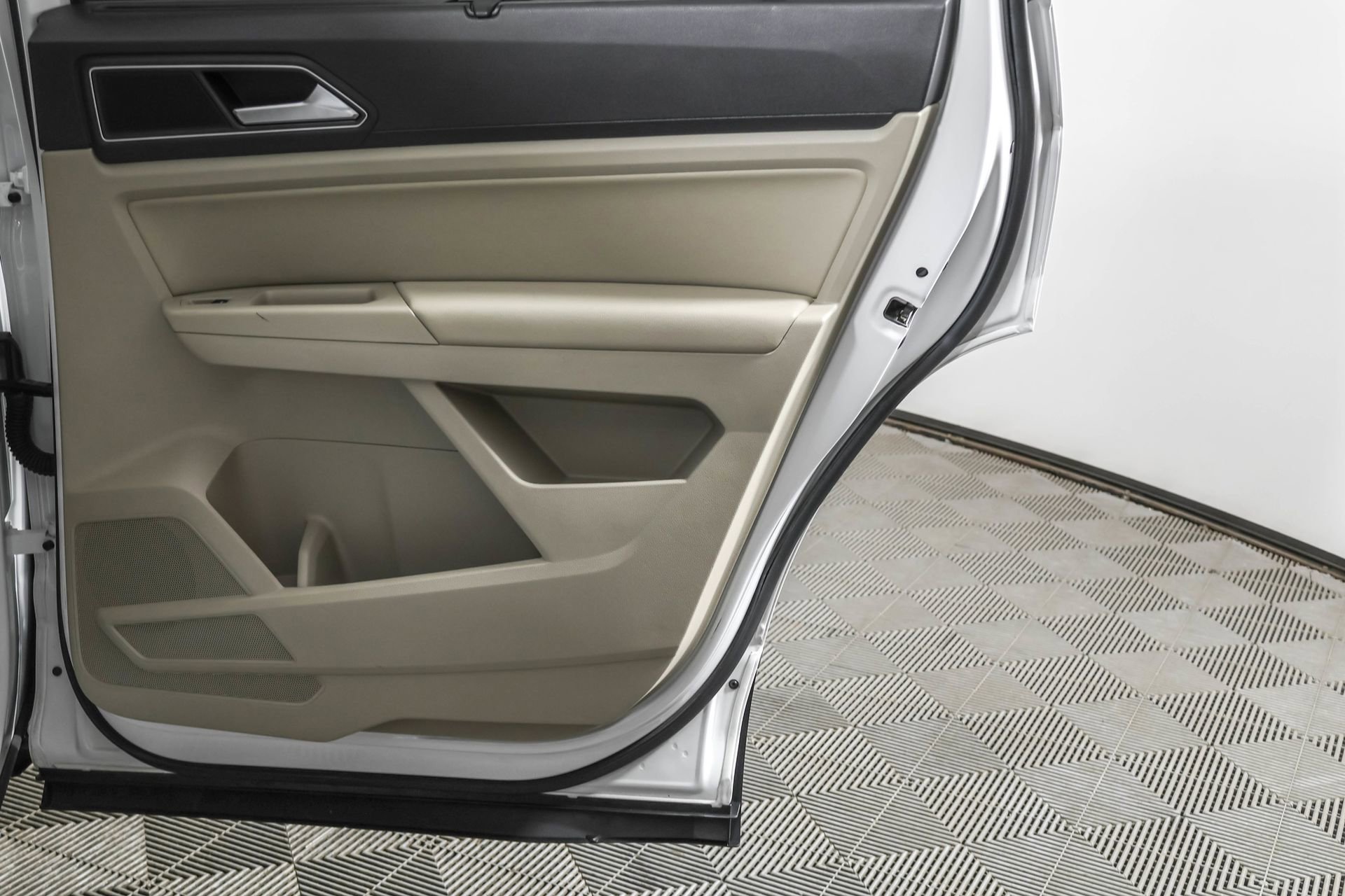 Used 2019 Volkswagen Atlas SEL image 46