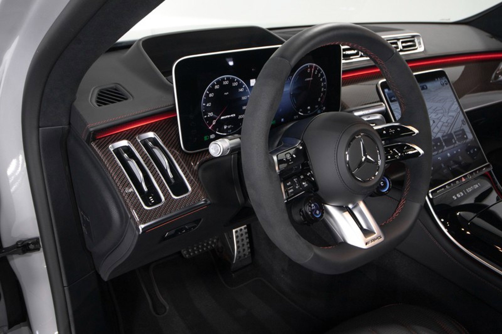 Used 2024 Mercedes-Benz S 63 AMG S image 22